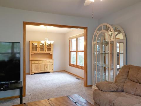 1603 Jasper Dr, Wheaton, IL 60189 photo 4