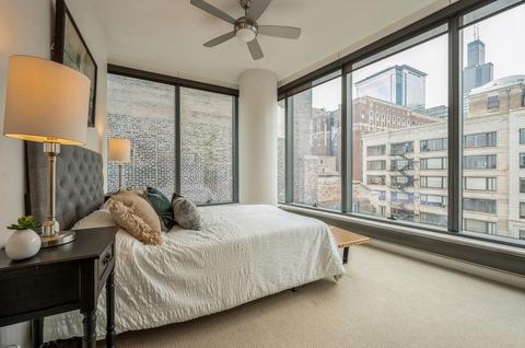 60 E Monroe St #1504, Chicago, IL 60603 photo 11