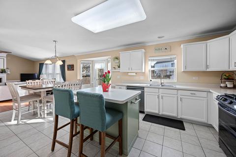 3095 Charter Dr, Aurora, IL 60503 photo 7