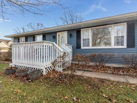 506 E Broadway St, Newark, IL 60541 photo 3