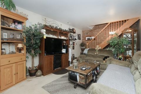 142 Ann Ct #C, Bartlett, IL 60103 photo 6