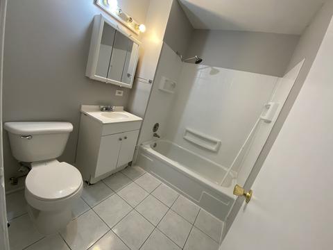 2312 Algonquin Rd #11, Rolling Meadows, IL 60008 photo 6