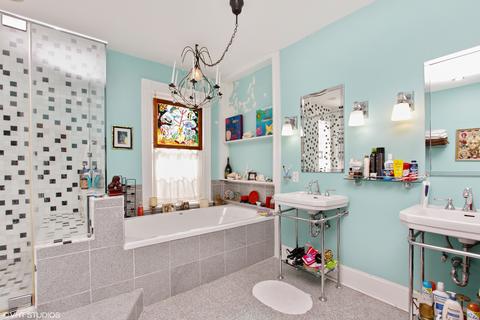 525 E 112th St, Chicago, IL 60628 photo 11
