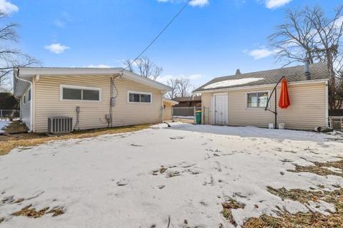 376 Leslie Ln, Wheeling, IL 60090 photo 22