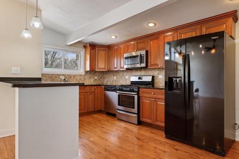 376 Leslie Ln, Wheeling, IL 60090 photo 9