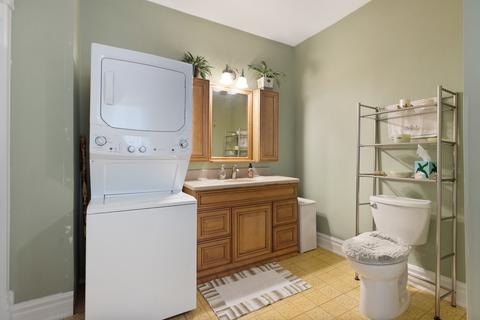 858 Illinois Ave, Elgin, IL 60120 photo 9