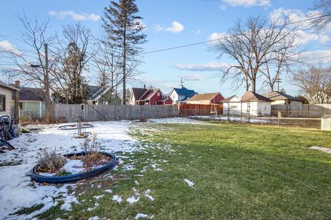 858 Illinois Ave, Elgin, IL 60120 photo 7