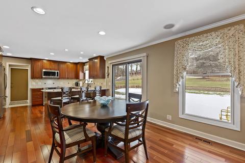 330 W Morse Ave, Bartlett, IL 60103 photo 9