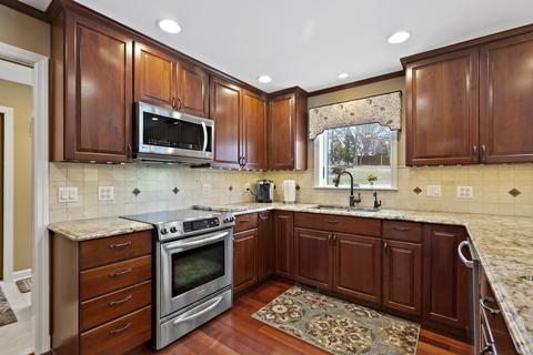 330 W Morse Ave, Bartlett, IL 60103 photo 11