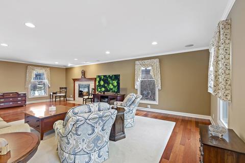 330 W Morse Ave, Bartlett, IL 60103 photo 6