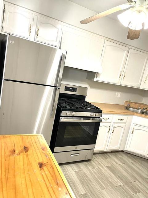 173 Gregory St #3, Aurora, IL 60504 photo 5