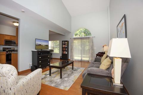 4047 Oak Tree Ln, Plainfield, IL 60586 photo 4