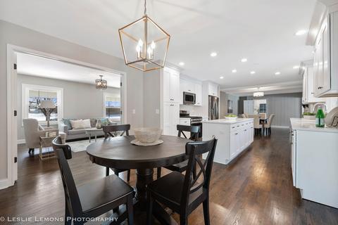 213 E 12th Ave, Naperville, IL 60563 photo 4