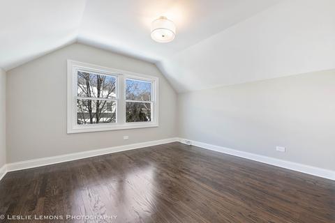 213 E 12th Ave, Naperville, IL 60563 photo 12