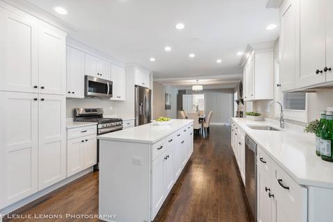 213 E 12th Ave, Naperville, IL 60563 photo 5