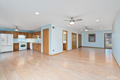 3102 Martin Ln, Rolling Meadows, IL 60008 photo 9