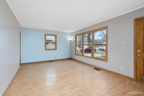 3102 Martin Ln, Rolling Meadows, IL 60008 photo 4