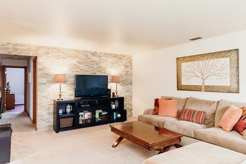 15342 Hamlin Ave, Midlothian, IL 60445 photo 3