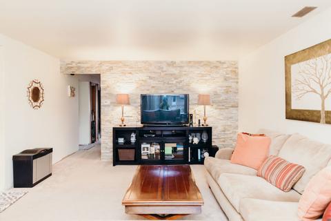 15342 Hamlin Ave, Midlothian, IL 60445 photo 2