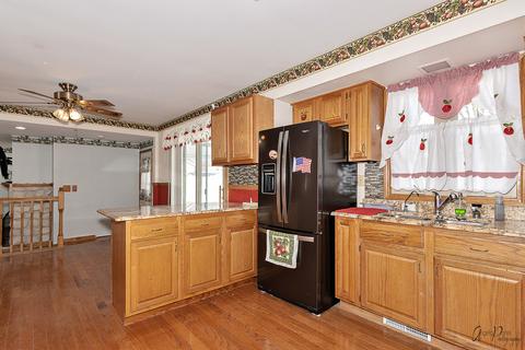 1911 Sunset Ave, Mchenry, IL 60050 photo 6