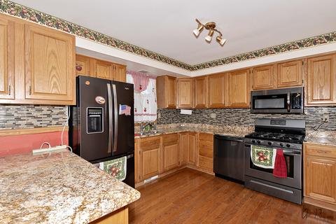1911 Sunset Ave, Mchenry, IL 60050 photo 4
