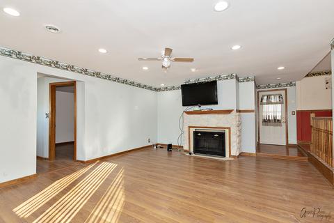 1911 Sunset Ave, Mchenry, IL 60050 photo 10
