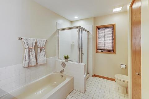629 Rose Ln, Bartlett, IL 60103 photo 31
