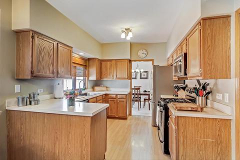 629 Rose Ln, Bartlett, IL 60103 photo 12