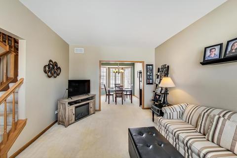 629 Rose Ln, Bartlett, IL 60103 photo 7