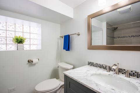 6538 Sinclair Ave, Berwyn, IL 60402 photo 16