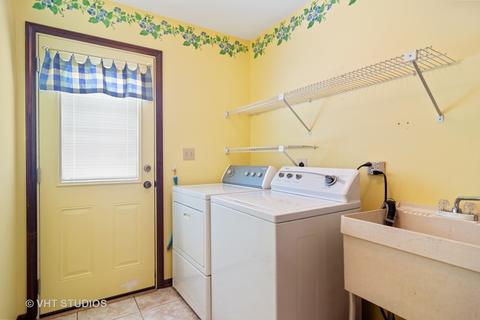 3770 Bordeaux Dr, Hoffman Estates, IL 60192 photo 26