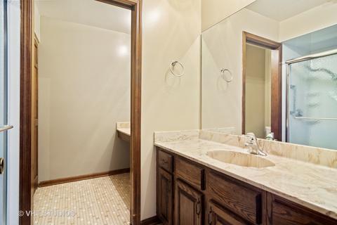 3770 Bordeaux Dr, Hoffman Estates, IL 60192 photo 22