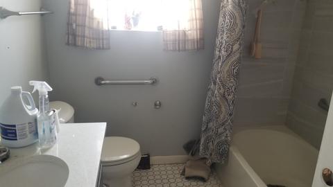 7126 Breen St, Niles, IL 60714 photo 4