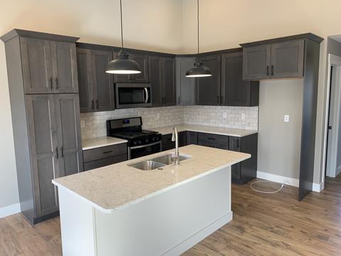 109 W 10th St, Gridley, IL 61744 photo 3