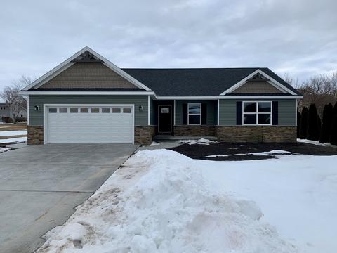 109 W 10th St, Gridley, IL 61744 photo 1