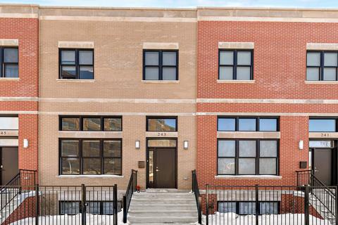 243 E 33rd Blvd, Chicago, IL 60616 photo 1