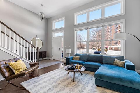 243 E 33rd Blvd, Chicago, IL 60616 photo 4