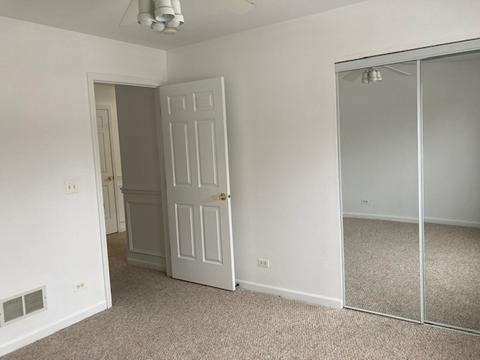 607 Morgan St, Elgin, IL 60123 photo 9