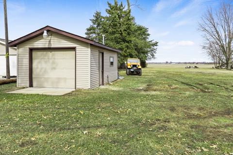 1579 W 2000s Rd, Kankakee, IL 60901 photo 3