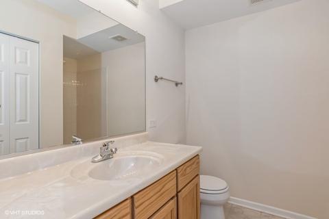 201 Burton Dr, Bartlett, IL 60103 photo 7