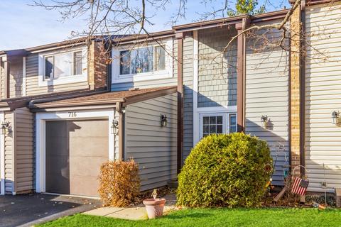 716 Bayside Ct, Wheeling, IL 60090 photo 1