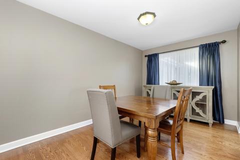 620 Morray Ct, Des Plaines, IL 60018 photo 5