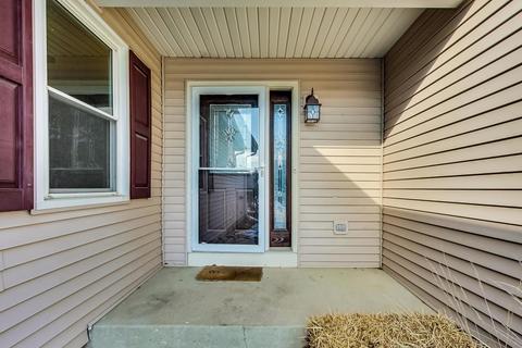 3424 W Lorient Dr, Mchenry, IL 60050 photo 3