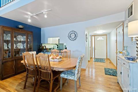 1015 Bentley Ln, Bartlett, IL 60103 photo 6