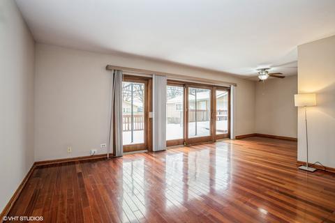 605 Jamison Ln, Hoffman Estates, IL 60169 photo 3