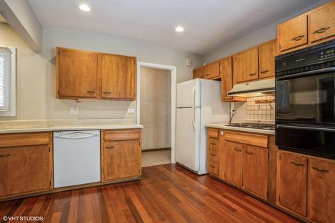 605 Jamison Ln, Hoffman Estates, IL 60169 photo 8
