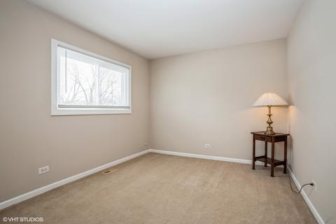 605 Jamison Ln, Hoffman Estates, IL 60169 photo 16