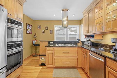 1906 E Liberty Dr, Wheaton, IL 60187 photo 10