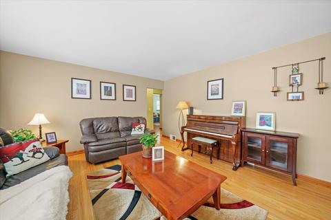 1906 E Liberty Dr, Wheaton, IL 60187 photo 5
