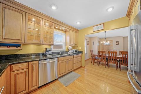 1906 E Liberty Dr, Wheaton, IL 60187 photo 14
